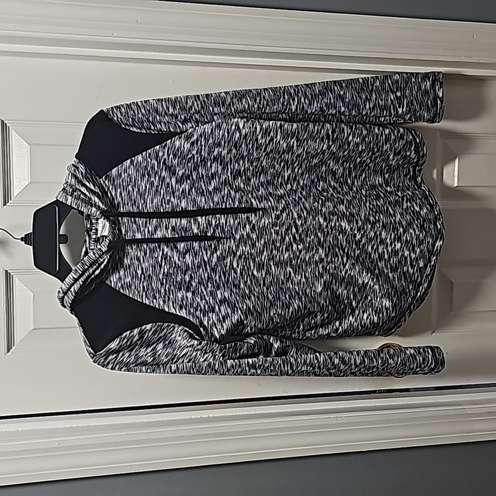 Ladies black/white hoodie